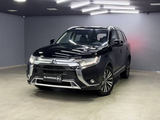 MITSUBISHI OUTLANDER 2.0 MIVEC GASOLINA GLS AUTOMÁTICO MITSUBISHI OUTLANDER 2.0 MIVEC GASOLINA GLS AUTOMÁTICO